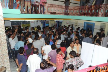 Govindhudu Andari Vaadele Movie Hungama